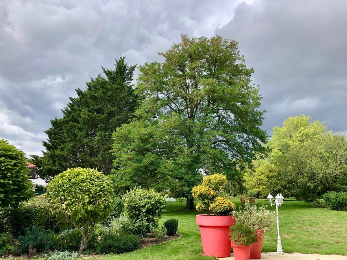 Le Jardin De Fresnes Bed & Breakfast Dış mekan fotoğraf
